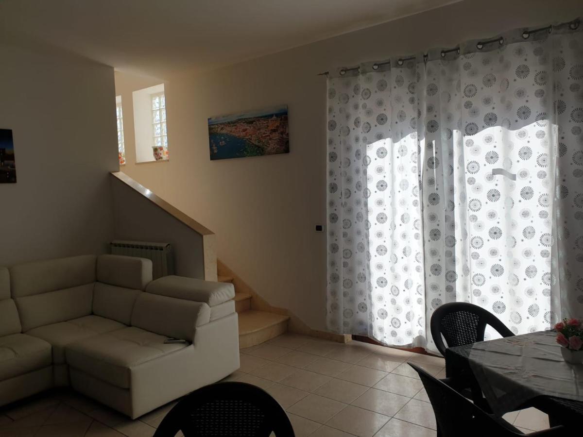 Bed And Breakfast Villa Fatima Trani Exterior photo